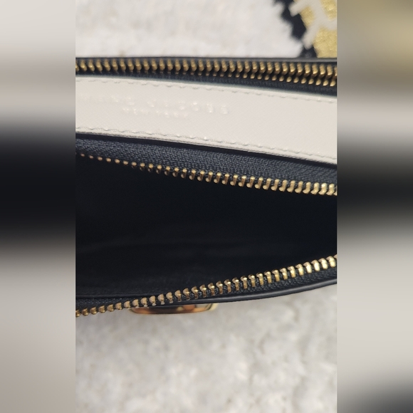 Marc Jacobs The Snapshot Camera Bag - Picture 9 of 10